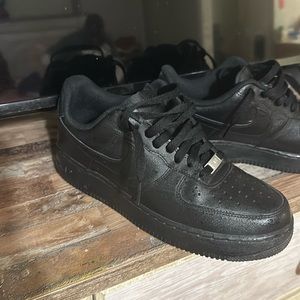 Men’s size 9 Air Force ones